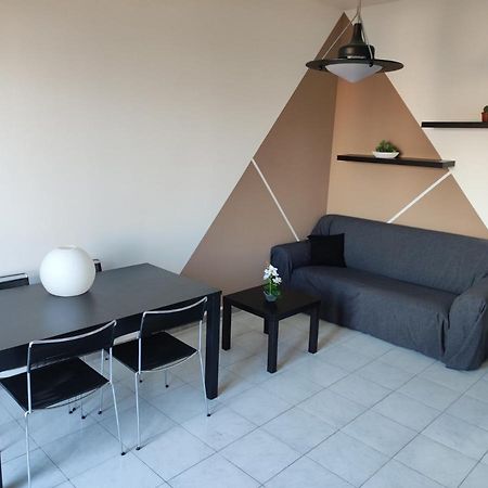 Casa Zeus Lägenhet Monza Exteriör bild