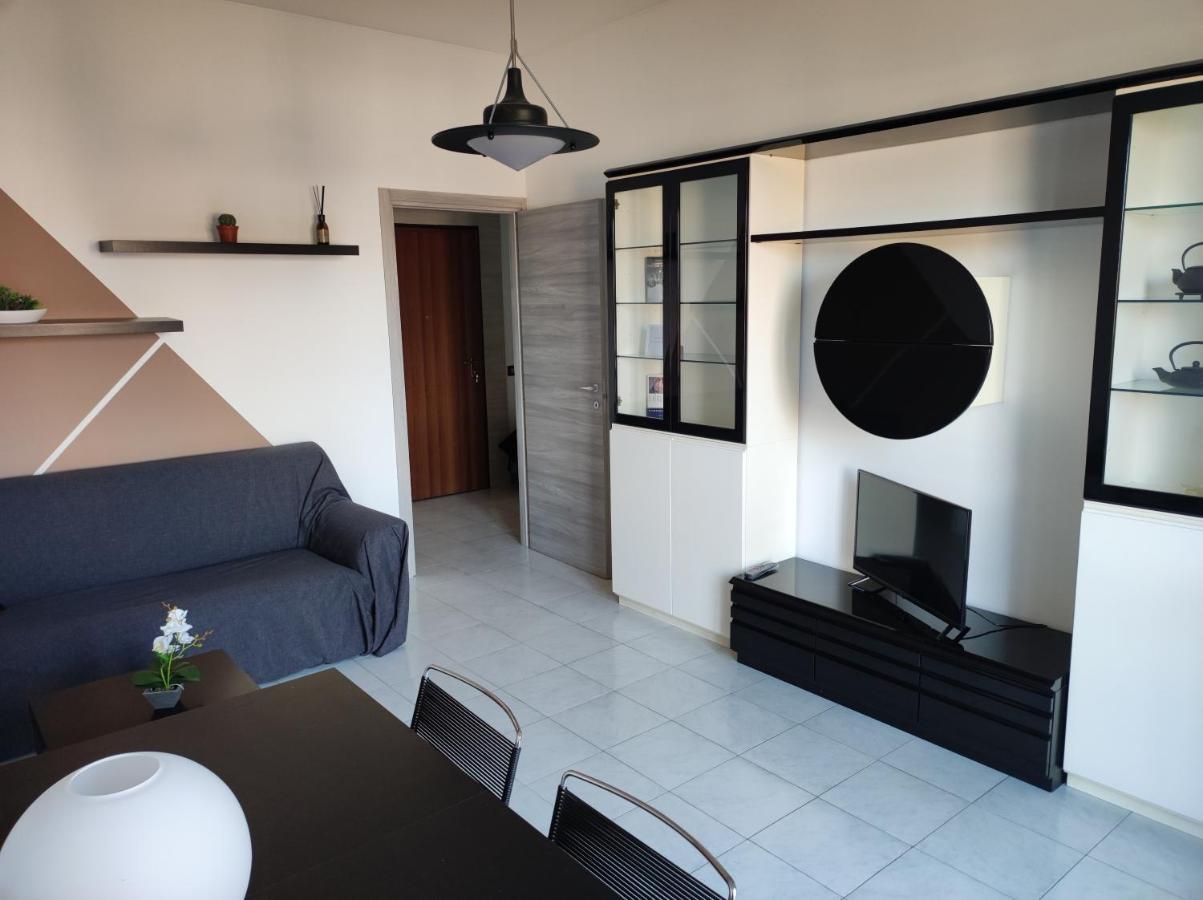 Casa Zeus Lägenhet Monza Exteriör bild